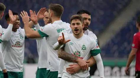 关于不来梅球员奋力拼抢,赢下一场胜利的信息 关于不来梅球员奋力拼抢,赢下一场胜利的信息