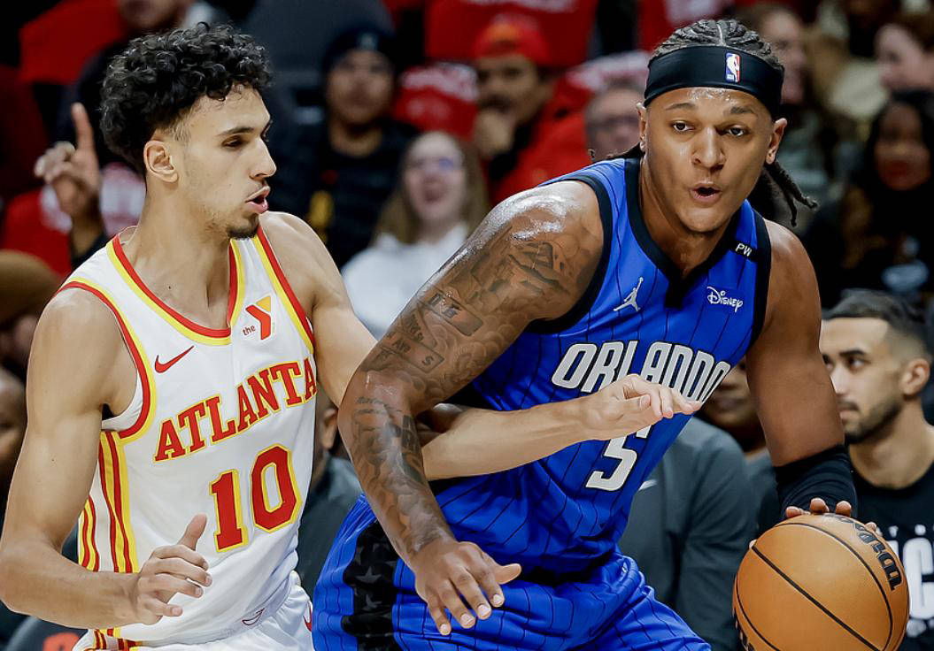 老鹰客场击败魔术保持领先