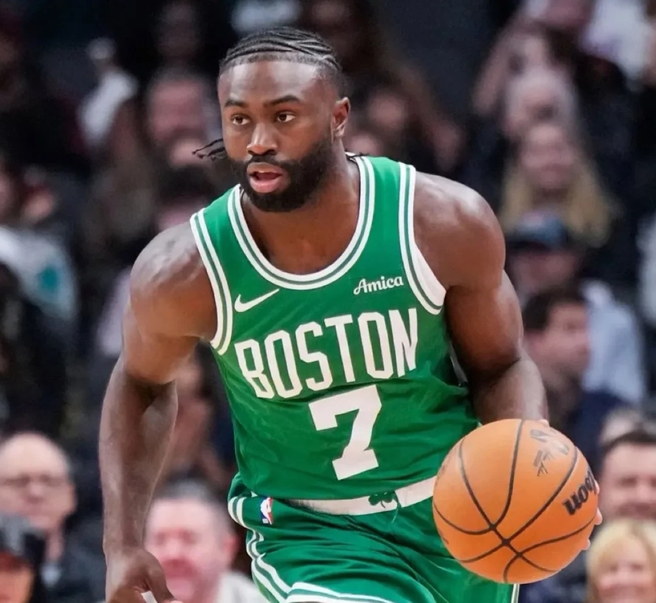 灰熊完胜凯尔特人B队，杰伦·布朗绝境逆转的简单介绍