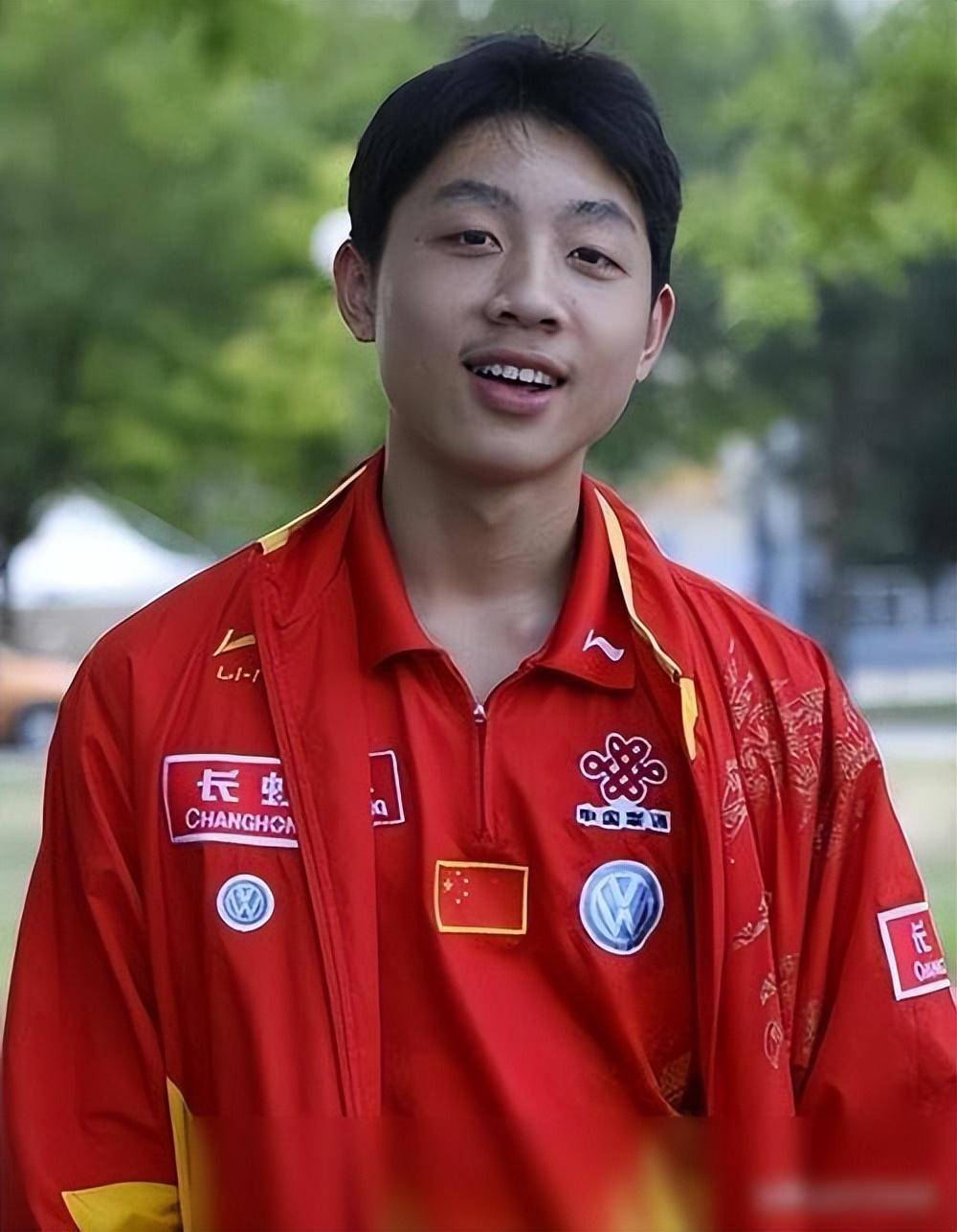 包含韩国乒乓球队强势中国乒乓球队，许昕打破历史纪录的词条