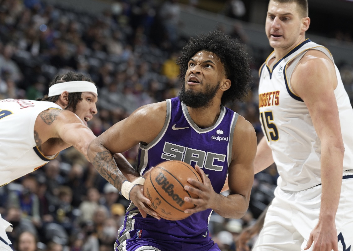 掘金拿下开拓者,福克斯彻底打爆防线 掘金拿下开拓者,福克斯彻底打爆防线