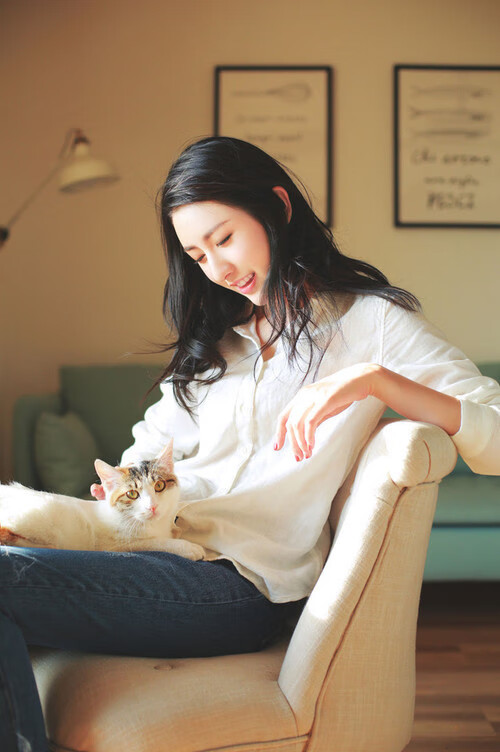 智利强压比利时，巴尔韦德在年度焦点之战接管比赛