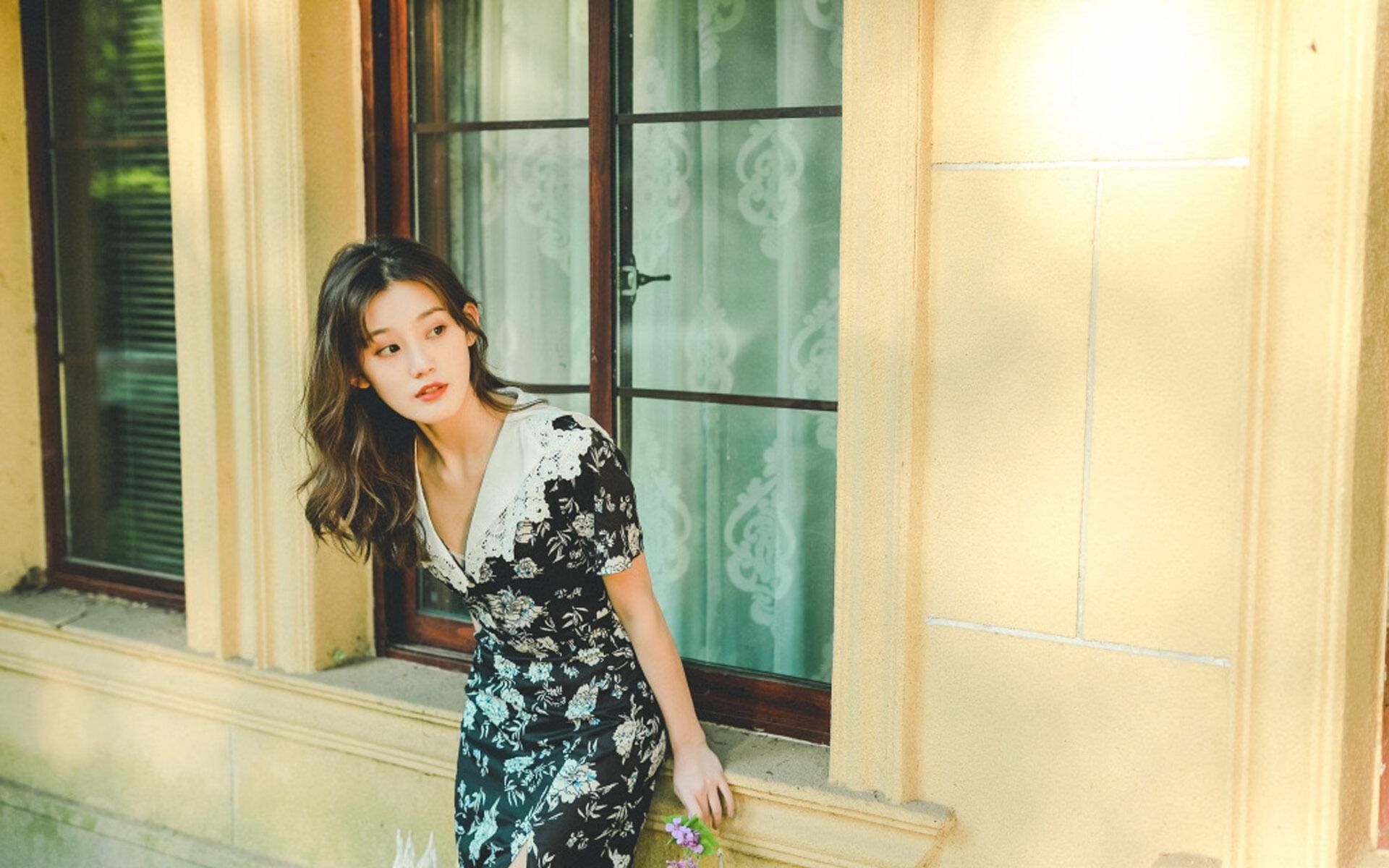 突尼斯对阵日本，恩佐，无名防线上的沉默指挥家